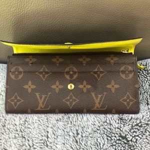Louis Vuitton Emilie Wallet